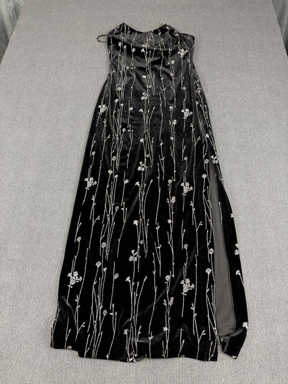 Reggio Womens Black Velvet Silver Embroidered Rhinestone Strap Gown Size 10